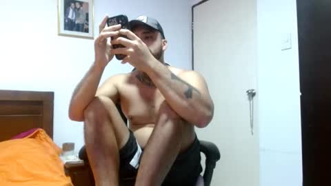 Snapshot of aronmiller404 chatting on 09-14-25, 02:27 aronmiller online show from 09-14-25, 02:27