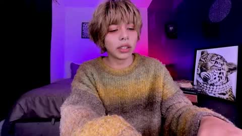 Aaron  online show from 06-02-26, 04:58