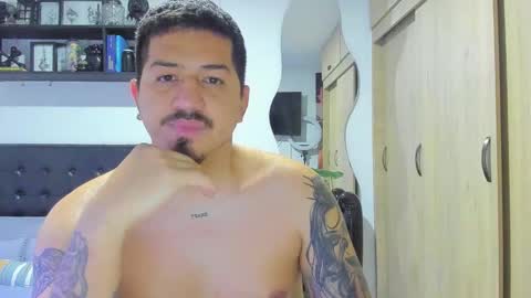 Snapshot of aronwilliams69 chatting on 10-23-25, 12:32 ARON Independent model online show from 10-23-25, 12:32