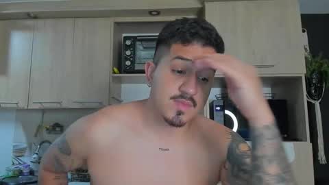 Snapshot of aronwilliams69 chatting on 11-15-25, 06:55 ARON Independent model online show from 11-15-25, 06:55