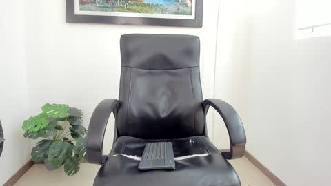   online show from 02-07-25, 07:49