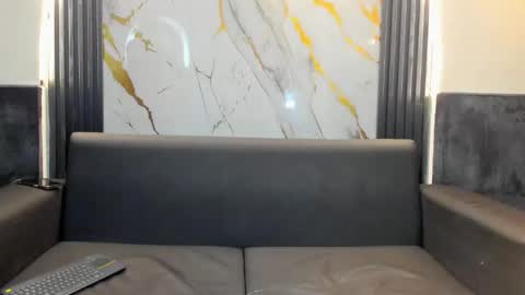 Aroon   online show from 11-19-25, 12:05