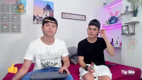 Aroon   online show from 06-29-26, 11:38