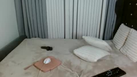 arriane_pleasure online show from 05-15-26, 08:32