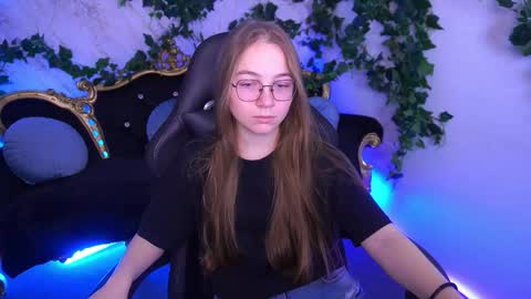 arrinawair online show from 11-19-25, 08:47