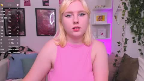 Lea online show from 09-18-25, 01:40