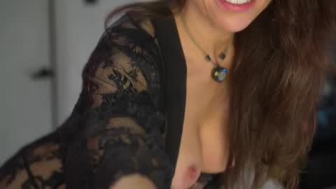 Snapshot of arte_adelle chatting on 03-20-26, 08:41 Adele online show from 03-20-26, 08:41