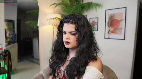 Chloe  online show from 12-26-24, 02:01