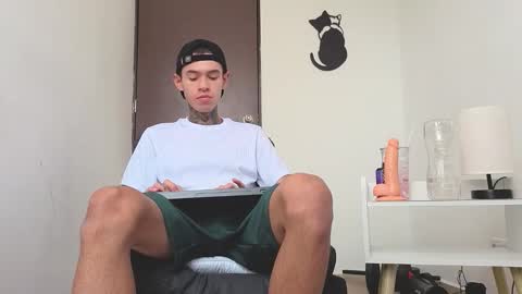   online show from 11-18-25, 10:31