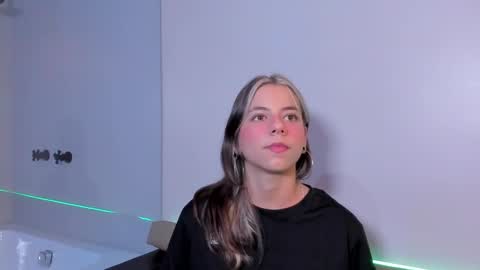 Snapshot of artemisablake chatting on 12-17-24, 09:05 artemisablake online show from 12-17-24, 09:05