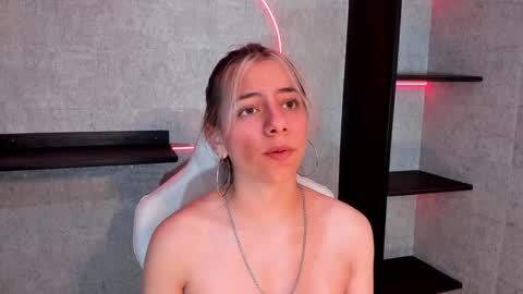 Snapshot of artemisablake chatting on 01-10-25, 12:49 artemisablake online show from 01-10-25, 12:49