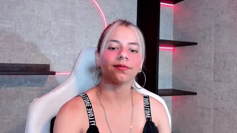 Snapshot of artemisablake chatting on 01-13-25, 09:31 artemisablake online show from 01-13-25, 09:31