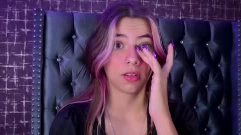 Snapshot of artemisablake chatting on 10-18-25, 05:35 artemisablake online show from 10-18-25, 05:35