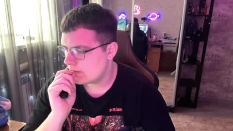 Snapshot of arthurabel chatting on 03-18-26, 12:19 arthurabel online show from 03-18-26, 12:19