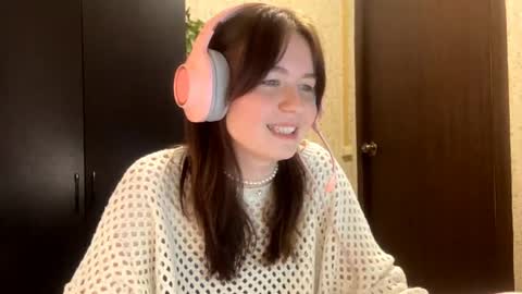 Mary online show from 05-03-26, 03:07