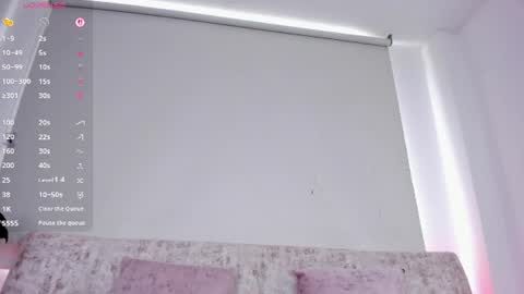 MIA OF artmiajoy online show from 06-19-26, 01:04