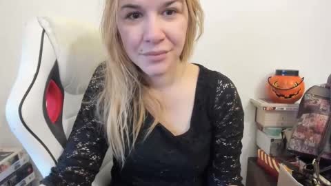 MIA online show from 02-11-25, 09:20