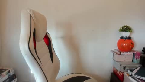 MIA online show from 02-23-25, 12:48