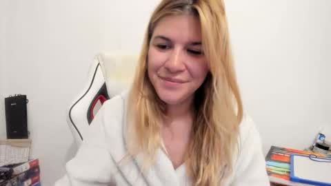 MIA online show from 09-15-25, 04:23