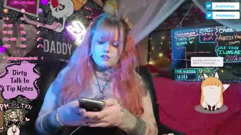 ArtsyHeartsyy online show from 01-06-26, 01:42