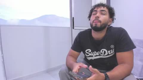 arturguy01 online show from 12-31-24, 11:09