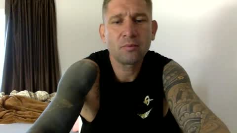 Snapshot of arunboy81 chatting on 06-14-26, 02:57 Lucash413 online show from 06-14-26, 02:57