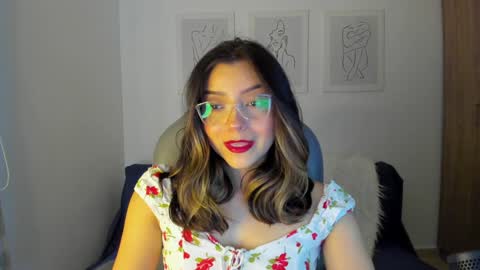 Snapshot of ary_cam230 chatting on 12-22-24, 10:25 Zahaara online show from 12-22-24, 10:25