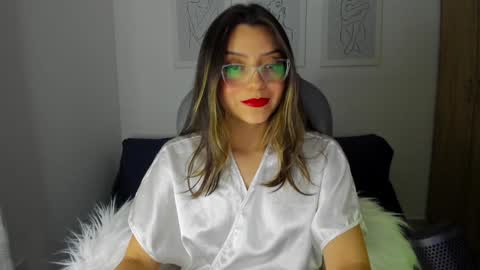 Snapshot of ary_cam230 chatting on 12-26-24, 12:57 Zahaara online show from 12-26-24, 12:57