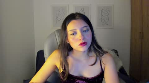 Snapshot of ary_cam230 chatting on 01-14-25, 01:58 Zahaara online show from 01-14-25, 01:58