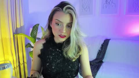 Snapshot of ary_cam230 chatting on 02-09-25, 09:17 Zahaara online show from 02-09-25, 09:17