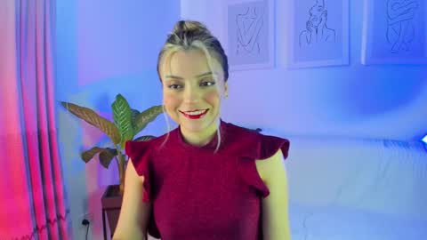 Snapshot of ary_cam230 chatting on 02-14-25, 08:15 Zahaara online show from 02-14-25, 08:15