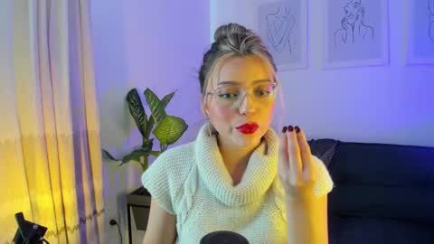 Snapshot of ary_cam230 chatting on 02-21-25, 09:00 Zahaara online show from 02-21-25, 09:00