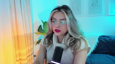 Snapshot of ary_cam230 chatting on 03-05-25, 09:59 Zahaara online show from 03-05-25, 09:59