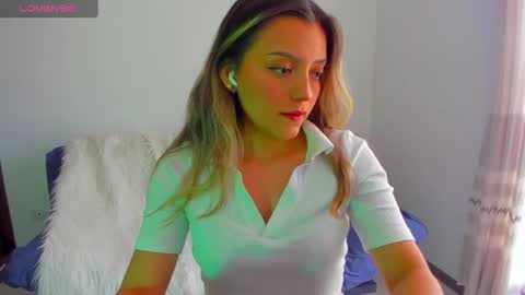 Snapshot of ary_cam230 chatting on 09-19-25, 04:51 Zahaara online show from 09-19-25, 04:51