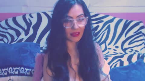 Snapshot of ary_z chatting on 11-15-25, 11:43 Ary online show from 11-15-25, 11:43