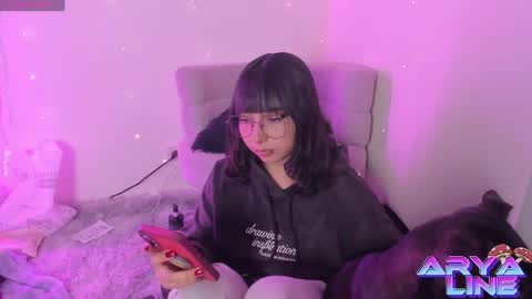 Snapshot of arya_line chatting on 05-06-26, 02:08 Arys online show from 05-06-26, 02:08