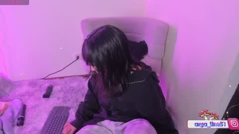 Snapshot of arya_line chatting on 06-21-26, 02:03 Arys online show from 06-21-26, 02:03