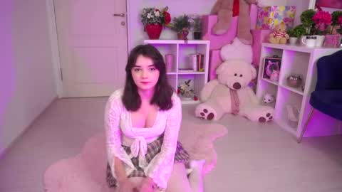 Aria online show from 09-29-25, 07:02