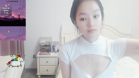 Lily online show from 03-28-26, 05:18