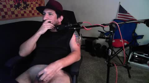 Snapshot of asanator101 chatting on 09-11-25, 04:34 devilPup75 online show from 09-11-25, 04:34