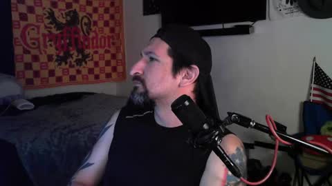 Snapshot of asanator101 chatting on 09-20-25, 05:52 devilPup75 online show from 09-20-25, 05:52