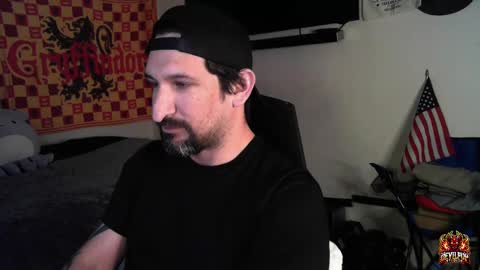 Snapshot of asanator101 chatting on 09-30-25, 05:12 devilPup75 online show from 09-30-25, 05:12