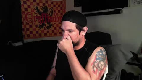 Snapshot of asanator101 chatting on 10-06-25, 06:16 devilPup75 online show from 10-06-25, 06:16