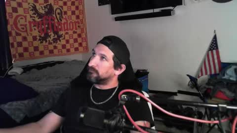 Snapshot of asanator101 chatting on 10-12-25, 01:54 devilPup75 online show from 10-12-25, 01:54