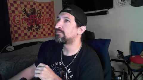 Snapshot of asanator101 chatting on 10-27-25, 02:59 devilPup75 online show from 10-27-25, 02:59