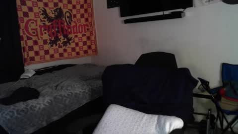 Snapshot of asanator101 chatting on 10-29-25, 07:43 devilPup75 online show from 10-29-25, 07:43