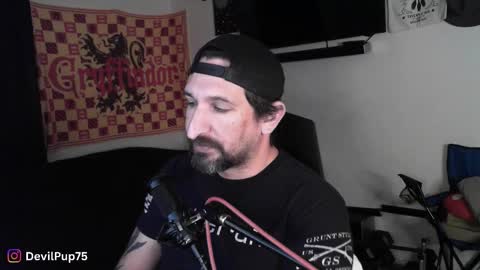 Snapshot of asanator101 chatting on 10-30-25, 02:13 devilPup75 online show from 10-30-25, 02:13