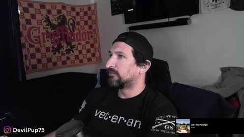 Snapshot of asanator101 chatting on 10-30-25, 02:18 devilPup75 online show from 10-30-25, 02:18