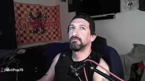 Snapshot of asanator101 chatting on 10-31-25, 10:11 devilPup75 online show from 10-31-25, 10:11