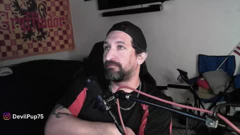 Snapshot of asanator101 chatting on 11-03-25, 03:35 devilPup75 online show from 11-03-25, 03:35